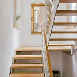 Days - Two-bedroom Loft With 3 Terraces And Parking In Hip Zizkov Lägenhet Prag