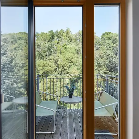 Days - W 2bdr - 3 Balconies - Garage - Next To Park * Praha