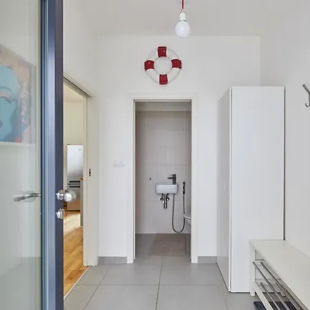 Apartamento Days - W 2bdr - 3 Balconies - Garage - Next To Park Praga