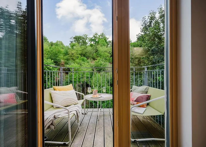 Days - Two-bedroom Loft With 3 Terraces And Parking In Hip Zizkov Appartement Prague