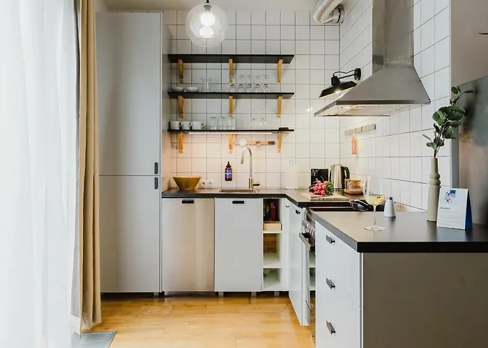 Days - Two-bedroom Loft With 3 Terraces And Parking In Hip Zizkov * Prague