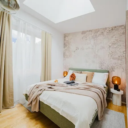 Days - Two-bedroom Loft With 3 Terraces And Parking In Hip Zizkov アパート *